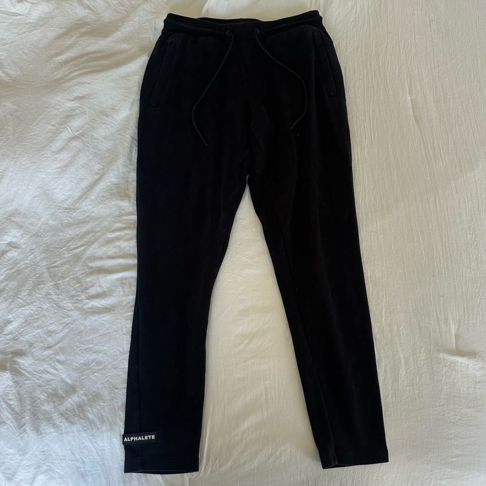 Alphalete Unisex Joggers